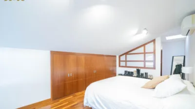 Chalet pareado en venta en Calle de Camariñas, cerca de Calle de Arousa, Zona Bulevar (Arroyomolinos) de 619.900 €