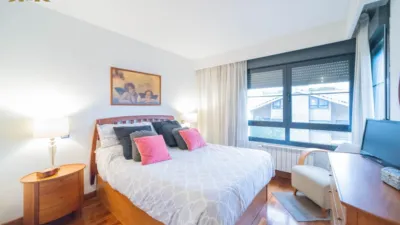 Chalet pareado en venta en Calle de Camariñas, cerca de Calle de Arousa, Zona Bulevar (Arroyomolinos) de 619.900 €