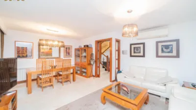 Chalet pareado en venta en Calle de Camariñas, cerca de Calle de Arousa, Zona Bulevar (Arroyomolinos) de 619.900 €