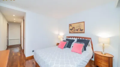 Chalet pareado en venta en Calle de Camariñas, cerca de Calle de Arousa, Zona Bulevar (Arroyomolinos) de 619.900 €
