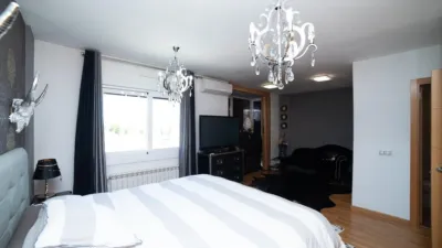 Semi-detached chalet on Calle de Dalí photo 23