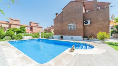 House on Calle de Bilbao photo 2