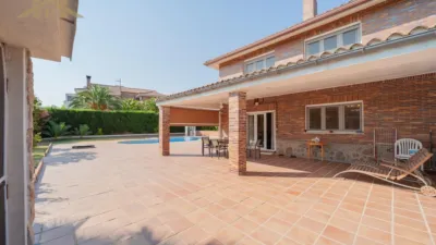 Chalet on Calle de la Sierra de Guadarrama photo 4