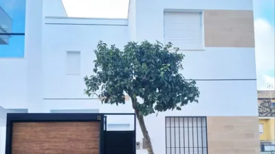 Promoción Zona de San Cayetano-Avenida Cristóbal Colón, Zona de San Cayetano-Avenida Cristóbal Colón (Churriana de La Vega) de 250.000 €