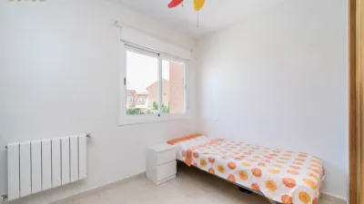 Chalet adosado en calle de Juana I photo 19