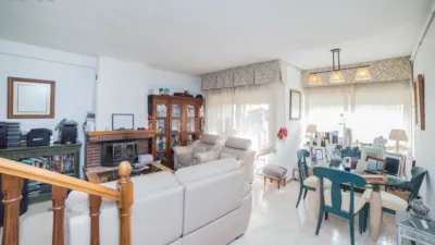 Semi-detached house on Calle de los Sauces photo 2