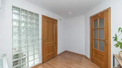 Detached house on Somosierra Street photo 5