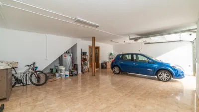 Detached house on Somosierra Street photo 29