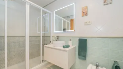 Semi-detached house at Calle de Comuneros de Castilla, 3 photo 22