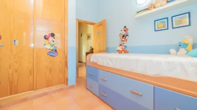 Semi-detached house on Calle de Castilla photo 22