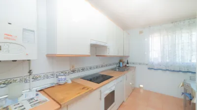 Semi-detached house on Calle de Castilla photo 9