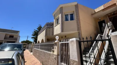 Chalet adosado en venta en Núcleo, Núcleo (San Pedro del Pinatar) de 265.000 €