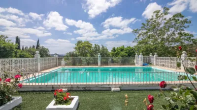 Chalet unifamiliar en venta en Aroche - Vista 4