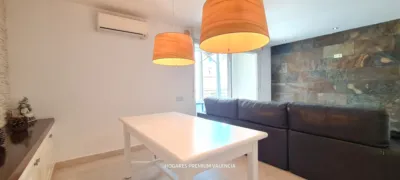 Piso en alquiler en Avinguda de Pi ì Margall, Zona Plaça de la Concòrdia (Burjassot) de 1.100 €<span>/mes</span>