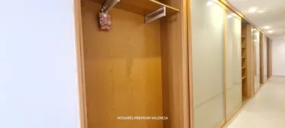 Piso en alquiler en Avinguda de Pi ì Margall, Zona Plaça de la Concòrdia (Burjassot) de 1.100 €<span>/mes</span>