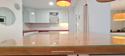 Piso en alquiler en Avinguda de Pi ì Margall, Zona Plaça de la Concòrdia (Burjassot) de 1.100 €<span>/mes</span>