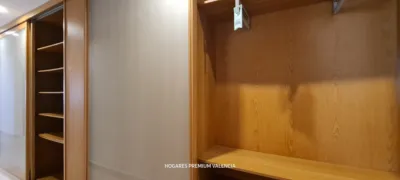Piso en alquiler en Avinguda de Pi ì Margall, Zona Plaça de la Concòrdia (Burjassot) de 1.100 €<span>/mes</span>
