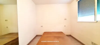 Piso en alquiler en Avinguda de Pi ì Margall, Zona Plaça de la Concòrdia (Burjassot) de 1.100 €<span>/mes</span>