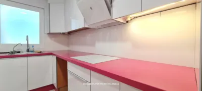 Piso en alquiler en Avinguda de Pi ì Margall, Zona Plaça de la Concòrdia (Burjassot) de 1.100 €<span>/mes</span>