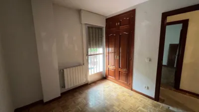 Piso en calle Cisneros, 99 photo 25