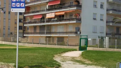 Apartamento en alquiler en Carrer de Pep Ventura, 26, La Pineda (Vila-seca) de 900 €<span>/mes</span>