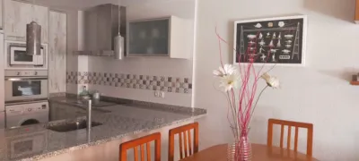 Apartamento en alquiler en Carrer de Pep Ventura, 26, La Pineda (Vila-seca) de 900 €<span>/mes</span>