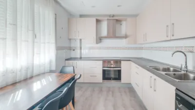 Habitación en alquiler en Calle de Bielsa, Corralejos (Distrito Barajas. Madrid Capital) de 500 €<span>/mes</span>