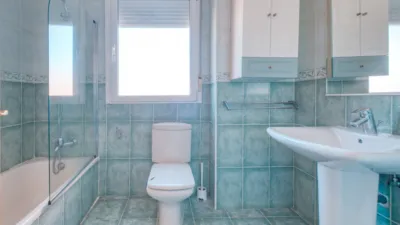 Habitación en alquiler en Calle de Bielsa, Corralejos (Distrito Barajas. Madrid Capital) de 500 €<span>/mes</span>