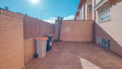Habitación en alquiler en Calle de Bielsa, Corralejos (Distrito Barajas. Madrid Capital) de 500 €<span>/mes</span>