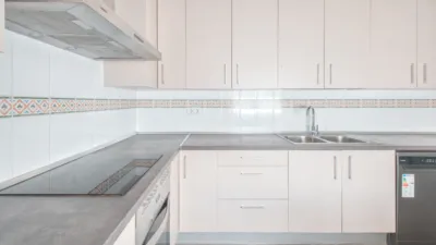 Habitación en alquiler en Calle de Bielsa, Corralejos (Distrito Barajas. Madrid Capital) de 500 €<span>/mes</span>