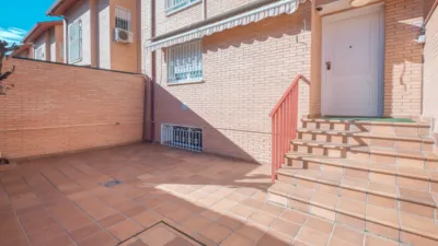 Habitación en alquiler en Calle de Bielsa, Corralejos (Distrito Barajas. Madrid Capital) de 500 €<span>/mes</span>