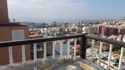 Casa en venta en Calle Atarjea Tahodio, Salamanca-Uruguay-Las Mimosas (Distrito Centro-Ifara. Santa Cruz de Tenerife Capital) de 220.000 €