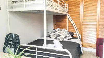 Casa en venta en Calle Atarjea Tahodio, Salamanca-Uruguay-Las Mimosas (Distrito Centro-Ifara. Santa Cruz de Tenerife Capital) de 220.000 €