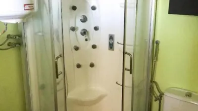 Casa en venta en Calle Atarjea Tahodio, Salamanca-Uruguay-Las Mimosas (Distrito Centro-Ifara. Santa Cruz de Tenerife Capital) de 220.000 €