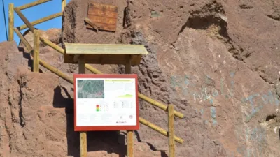 Casa en venta en Calle Atarjea Tahodio, Salamanca-Uruguay-Las Mimosas (Distrito Centro-Ifara. Santa Cruz de Tenerife Capital) de 220.000 €