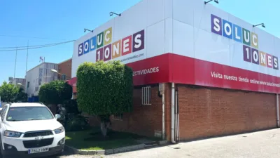 Nave comercial en alquiler en Calle de Esteban Salazar Chapela, cerca de Calle de Herman Hesse, Churriana-El Pizarrillo-La Noria-Guadalsol (Distrito Churriana. Málaga Capital) de 2.950 €<span>/mes</span>
