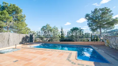 House on Carrer de Pau Casals photo 60