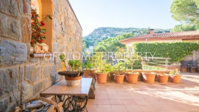 House on Carrer de Pau Casals photo 51