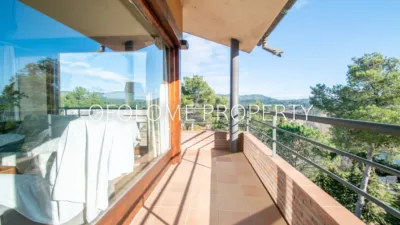 House on Carrer de Pau Casals photo 12