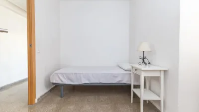Apartment on Padre Tomás Montañana Street photo 30