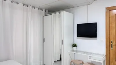 Estudio en alquiler en Calle Parra Alta de Cartuja, San Ildefonso (Hospital Real) (Distrito Beiro. Granada Capital) de 400 €<span>/mes</span>