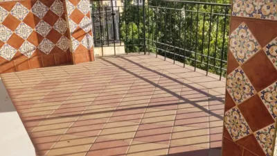 Piso en alquiler en Plaza San Isidro, San Ildefonso (Hospital Real) (Distrito Beiro. Granada Capital) de 1.050 €<span>/mes</span>