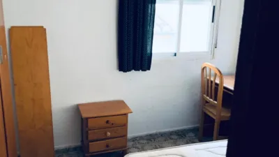 Piso en alquiler en Camino de los Yeseros, Cartuja (Distrito Norte. Granada Capital) de 850 €<span>/mes</span>
