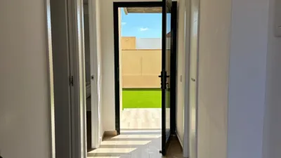 House on Cardon Street photo 15