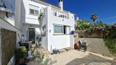 House on Carrer de Xarquia photo 3