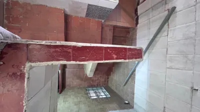 Casa en venta en Paseo de la Radio, cerca de Calle de Grecia, Cerro Reyes (Badajoz Capital) de 85.000 €