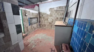 Casa en venta en Paseo de la Radio, cerca de Calle de Grecia, Cerro Reyes (Badajoz Capital) de 85.000 €