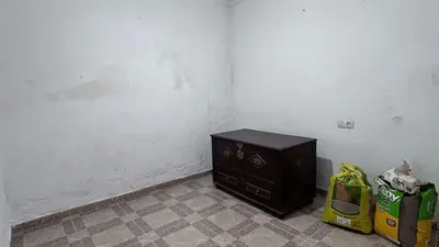 Casa en venta en Paseo de la Radio, cerca de Calle de Grecia, Cerro Reyes (Badajoz Capital) de 85.000 €
