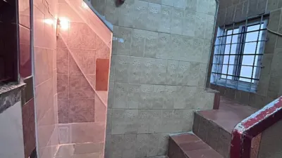 Casa en venta en Paseo de la Radio, cerca de Calle de Grecia, Cerro Reyes (Badajoz Capital) de 85.000 €