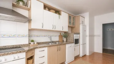Apartment in Oliveros-Altamira-Barrio Alto photo 5
